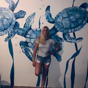 Meet your Posher, Emily